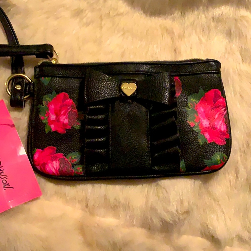 Betsey Johnson Wristlet Ruffled Out Floral New
